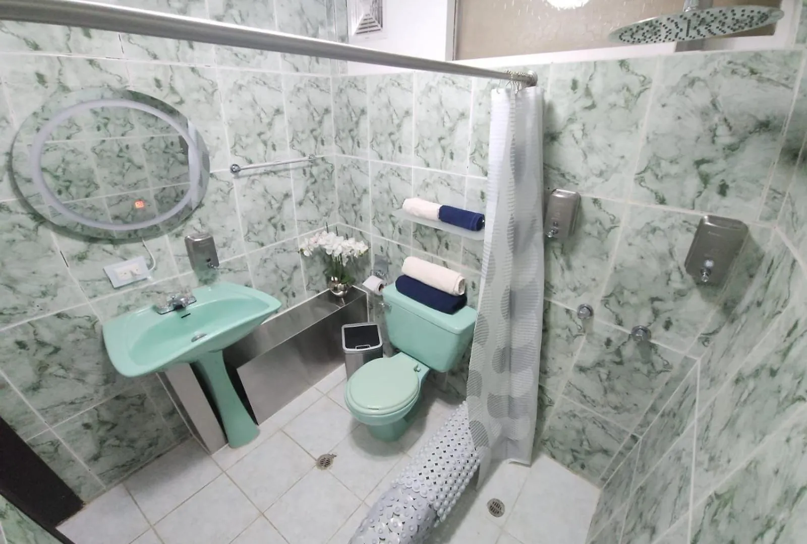 Gold House Oro Hotel Quito Love hotel